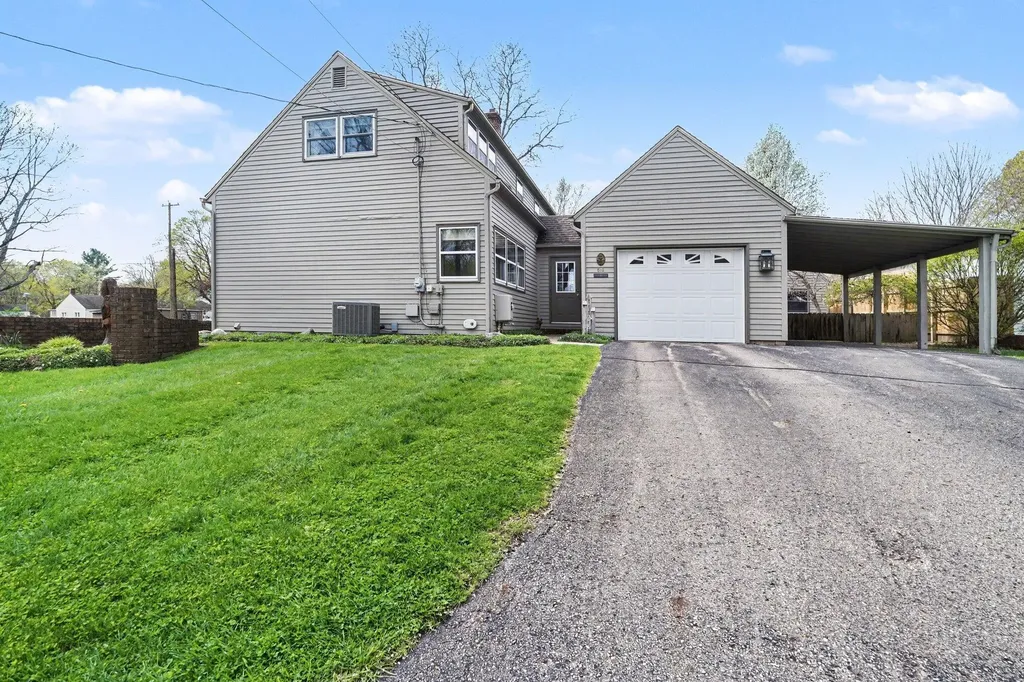 519 E Spruce Street Marshall City MI 49068