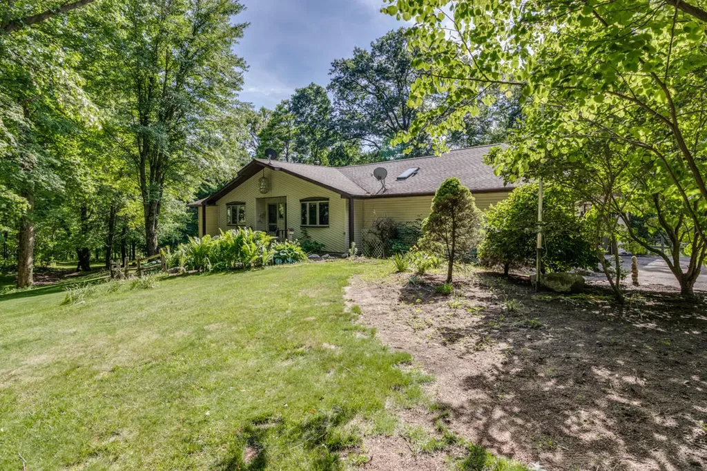 10660 D Drive S Newton Township MI 49033