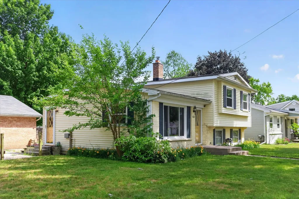 6305 Marlow Street Portage City MI 49024