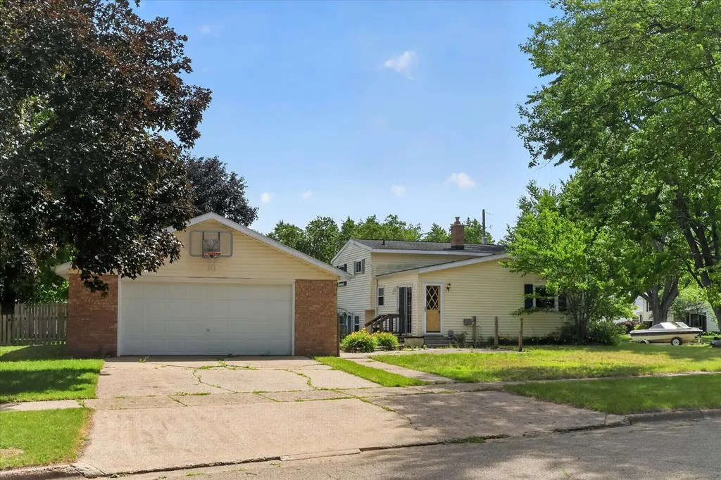 6305 Marlow Street Portage City MI 49024