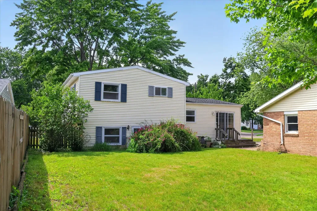 6305 Marlow Street Portage City MI 49024