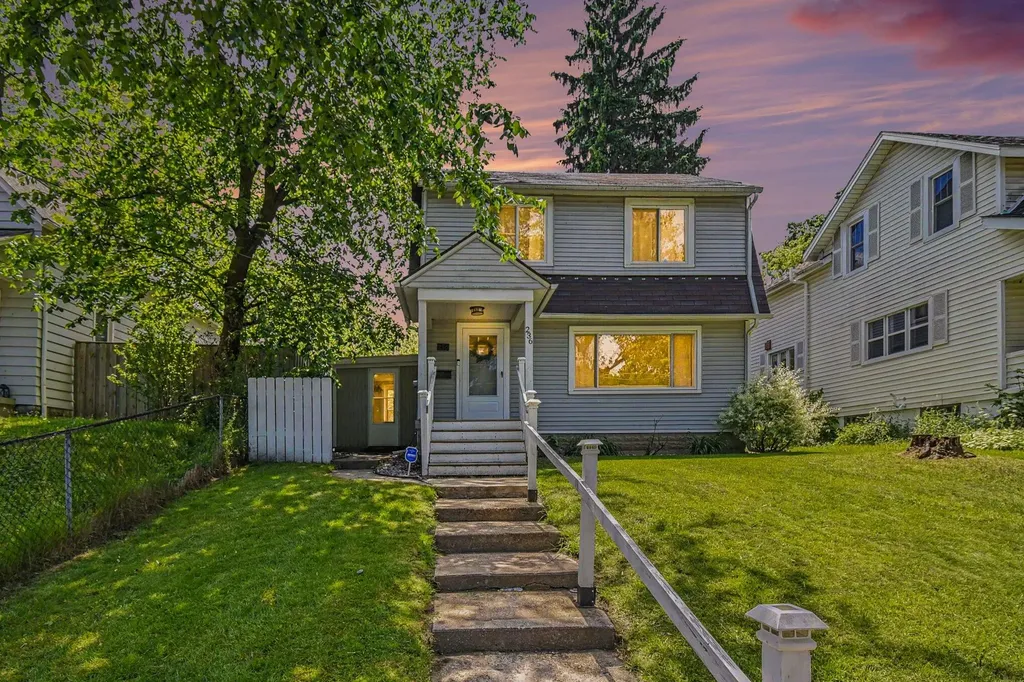 236 Dean Street NE Grand Rapids City MI 49505