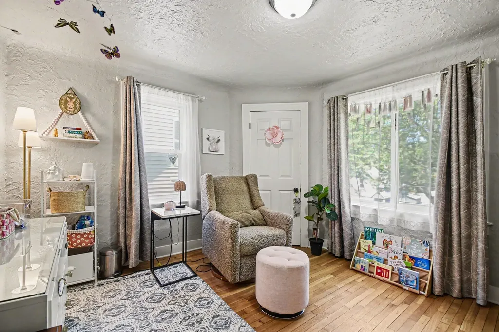 236 Dean Street NE Grand Rapids City MI 49505