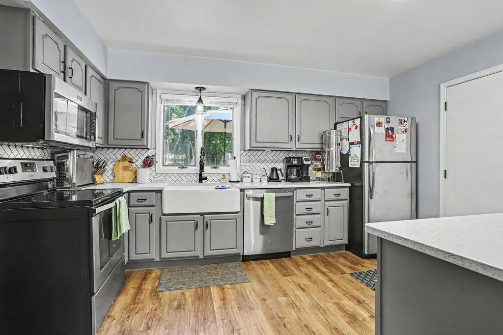 605 East Drive Marshall City MI 49068