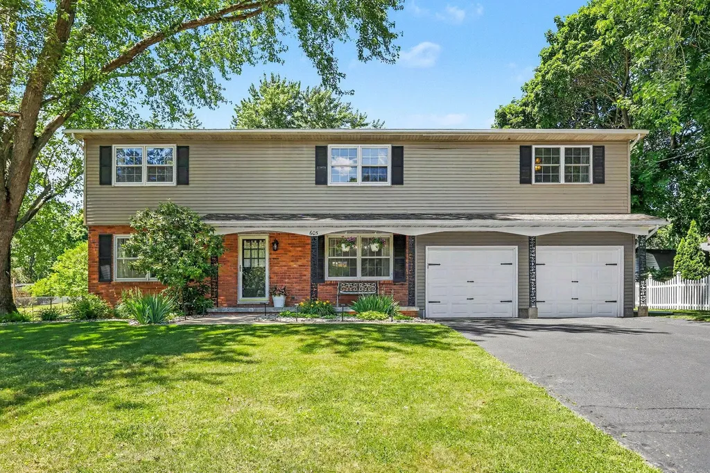 605 East Drive Marshall City MI 49068