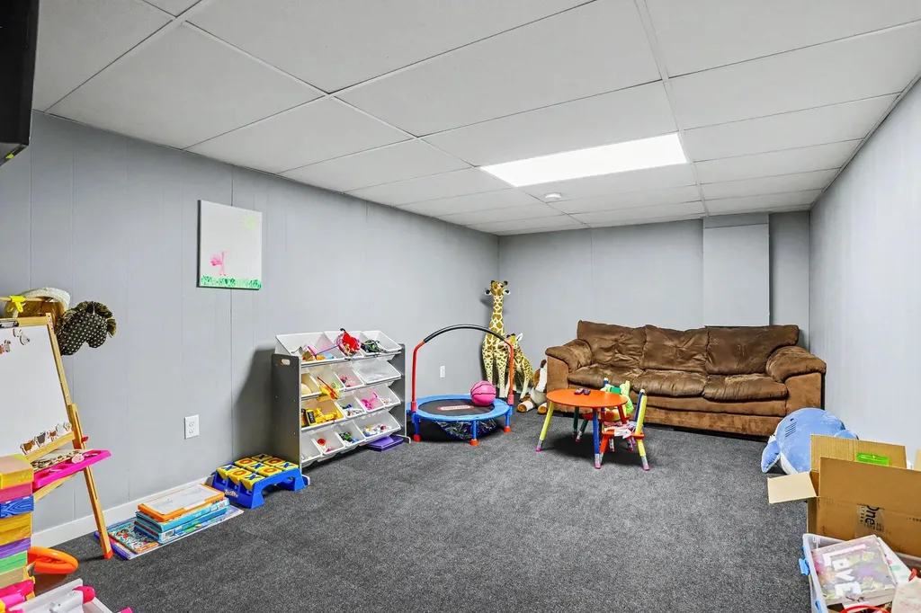 605 East Drive Marshall City MI 49068