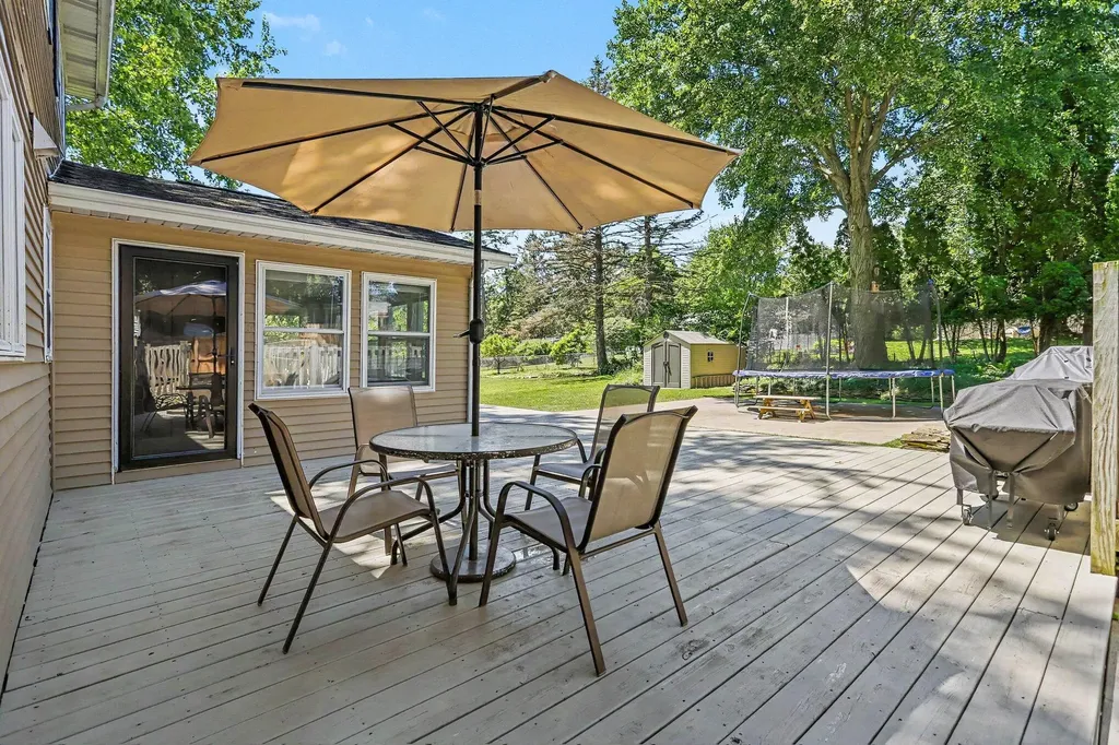 605 East Drive Marshall City MI 49068