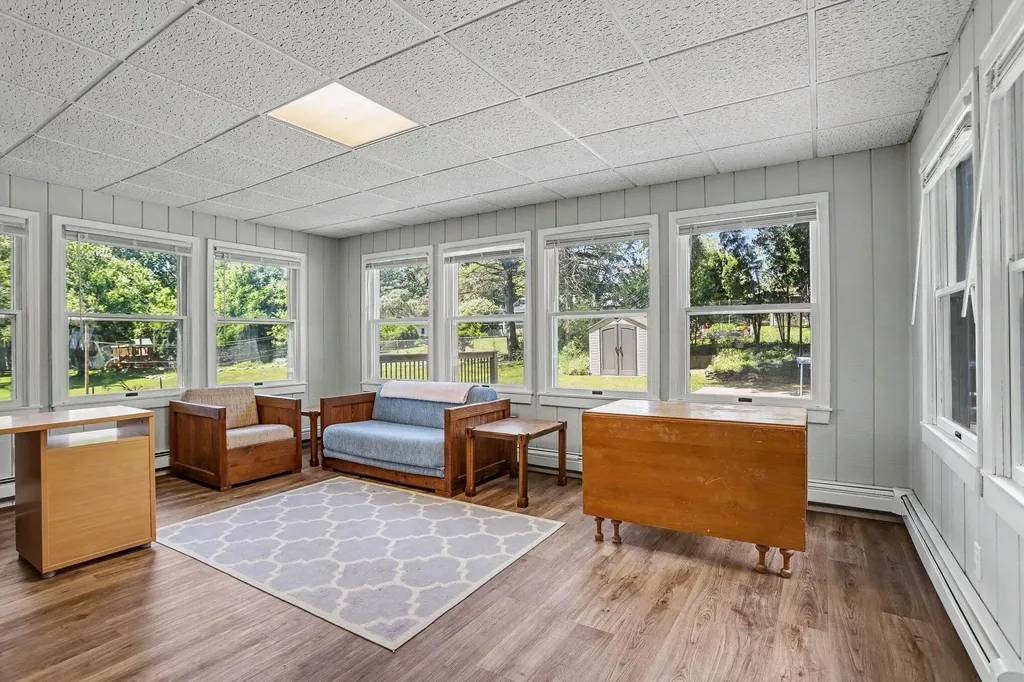 605 East Drive Marshall City MI 49068