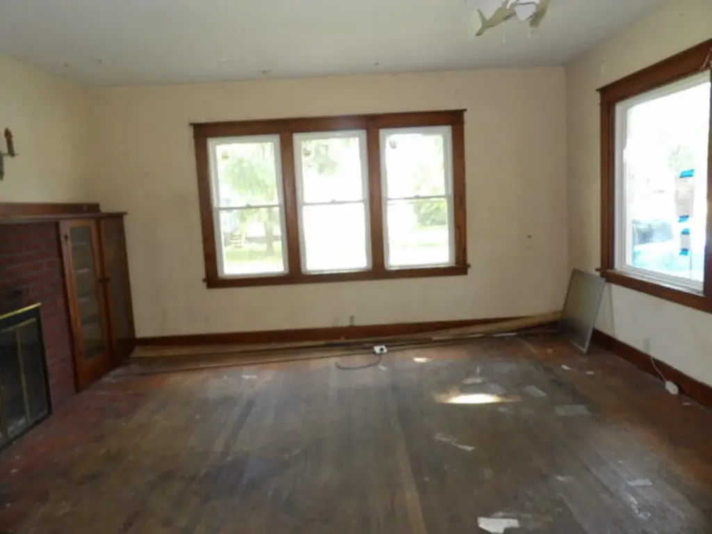 709 S Main Street Three Rivers City MI 49093