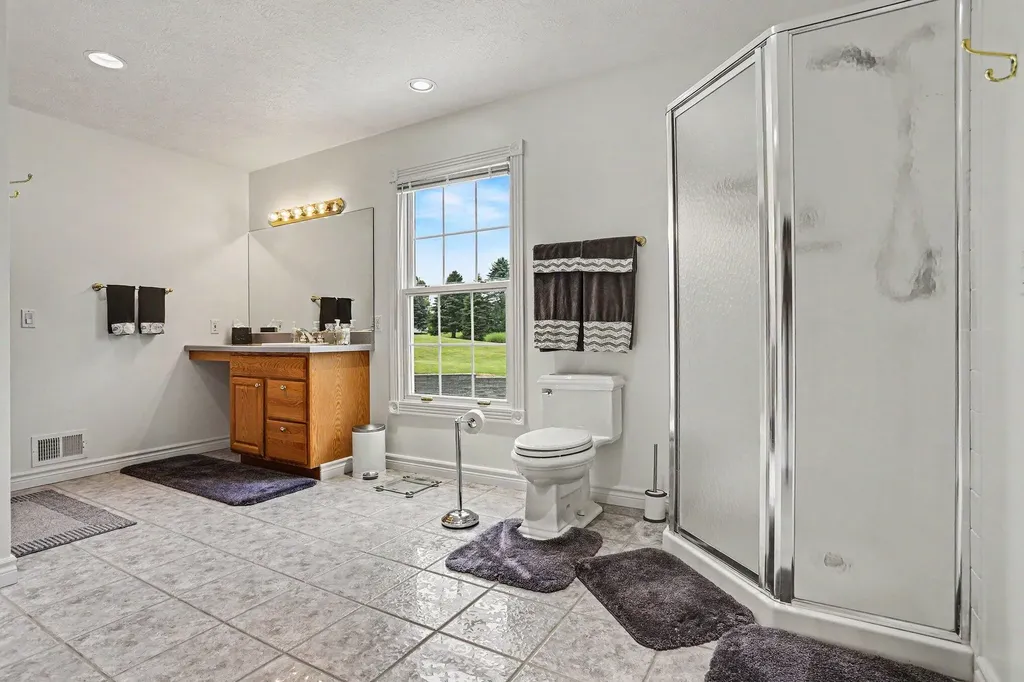 31 E Suttons Ridge Newton Township MI 49014