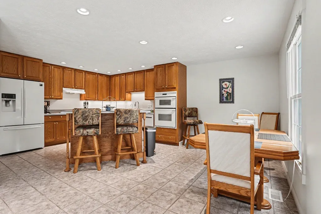31 E Suttons Ridge Newton Township MI 49014