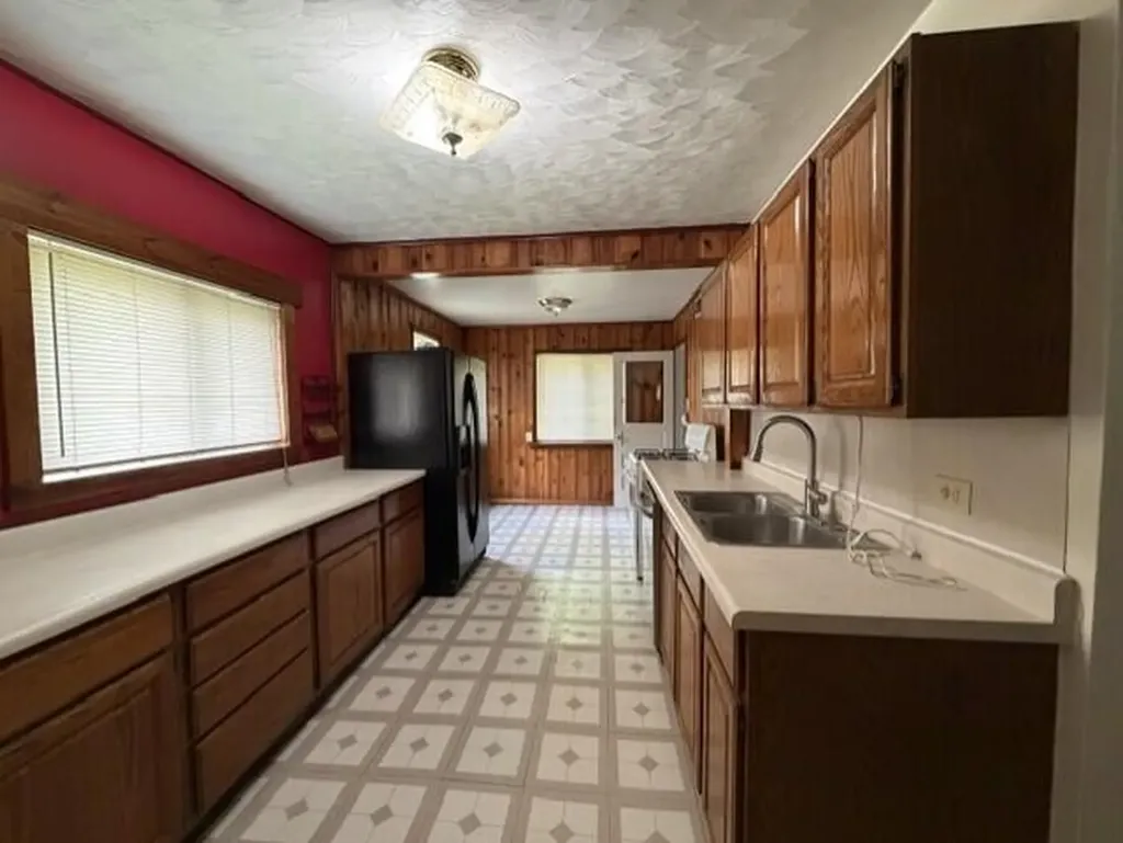 3406 W Shore Drive Johnstown Township MI 49017