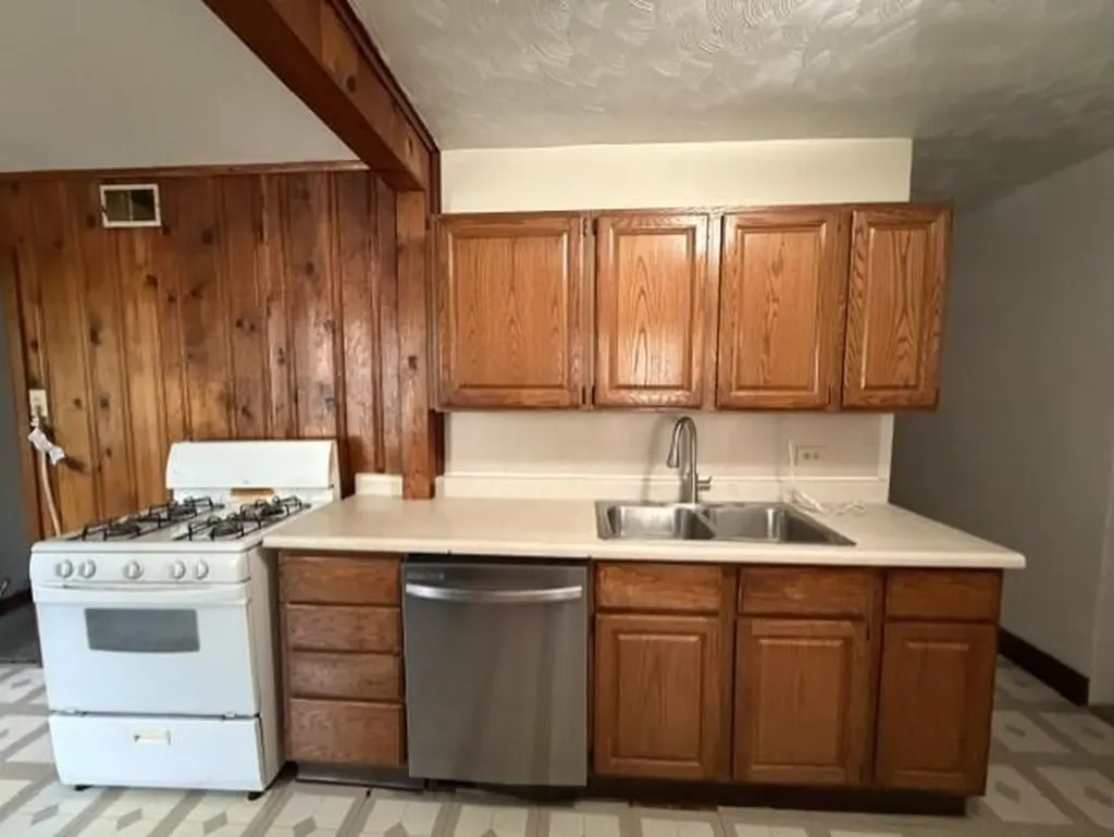 3406 W Shore Drive Johnstown Township MI 49017