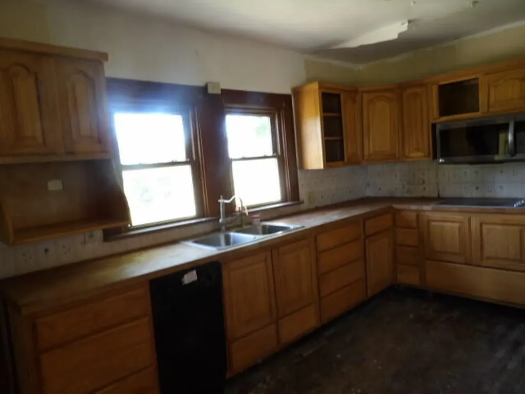 667 W Southern Road Gilead Township MI 49028