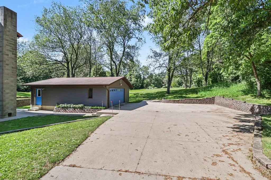 17081 20 Mile Road Marengo Township MI 49068