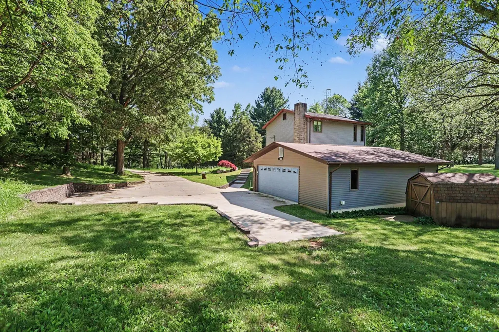 17081 20 Mile Road Marengo Township MI 49068