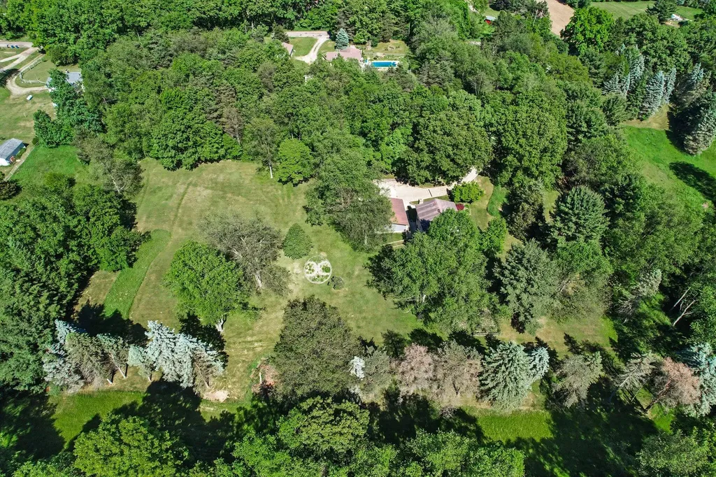 17081 20 Mile Road Marengo Township MI 49068