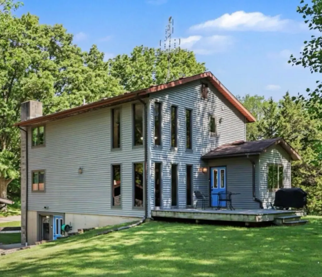 17081 20 Mile Road Marengo Township MI 49068