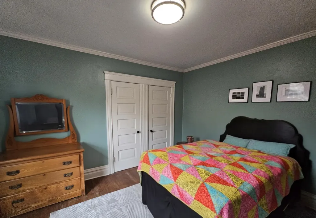 24 Garrison Avenue Battle Creek City MI 49017