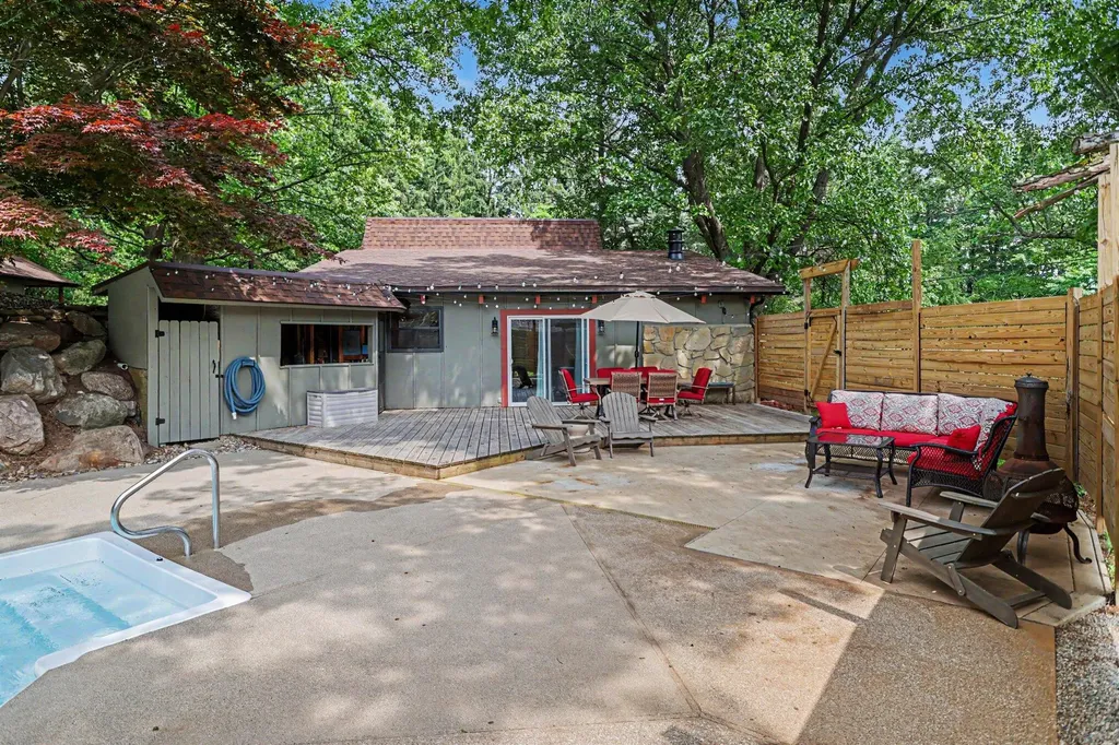 17529 G Drive N Marshall Township MI 49068
