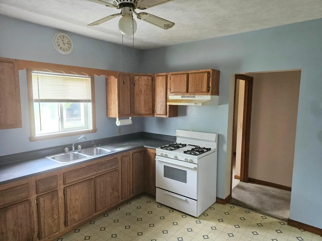 715 Lum Avenue Kalamazoo Charter Township MI 49048