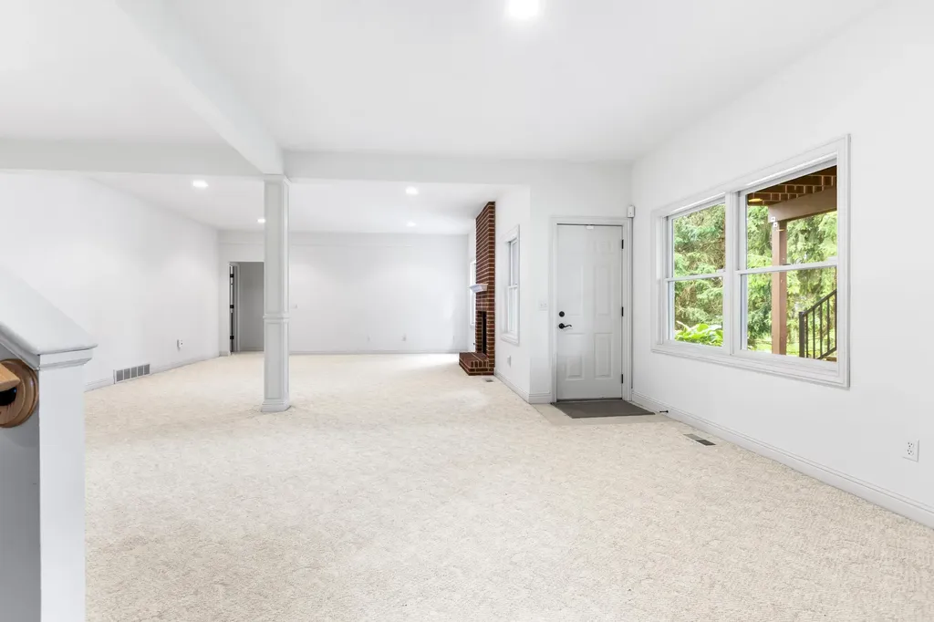 494 Anchor Lane Kalamazoo City MI 49002