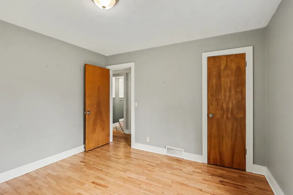 1724 Winton Avenue Kalamazoo City MI 49001