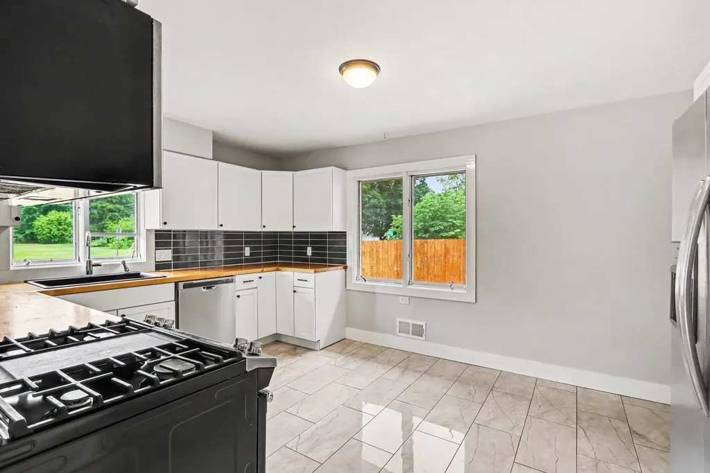 1724 Winton Avenue Kalamazoo City MI 49001
