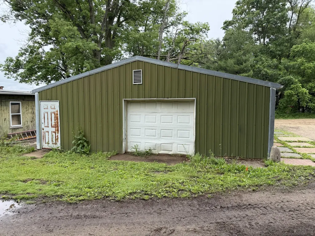 2275 W Columbia Avenue Battle Creek City MI 49015