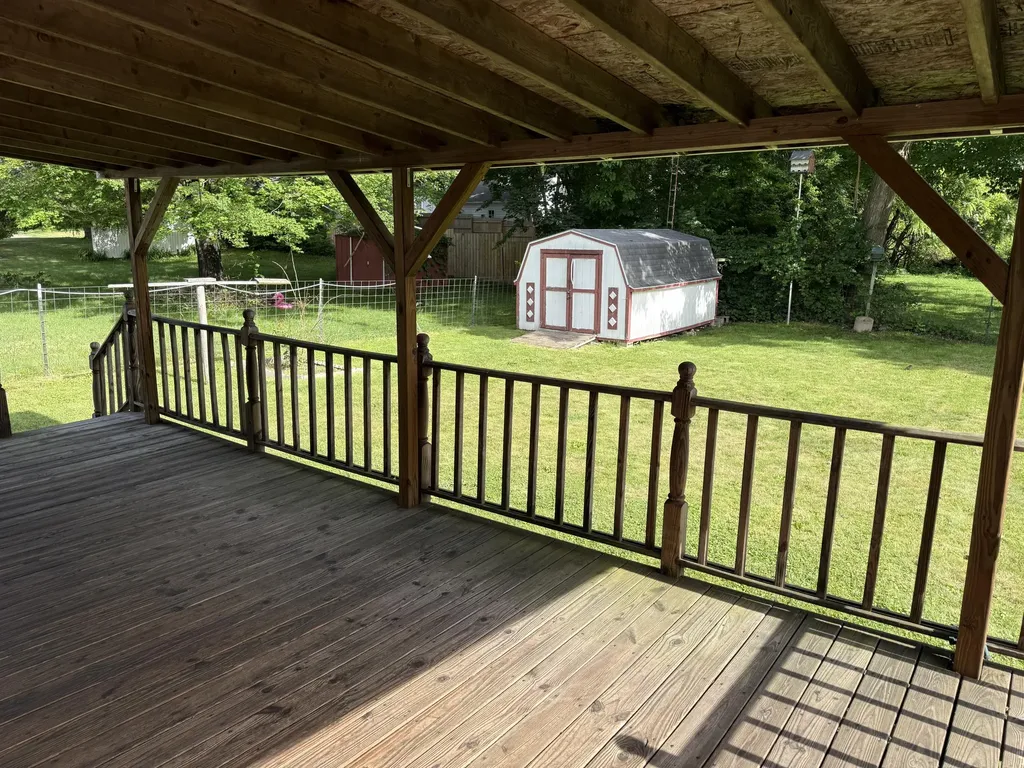 607 E North Street Albion City MI 49224