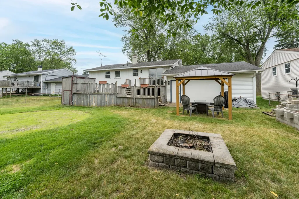 5636 Juniper Drive Leoni Township MI 49201