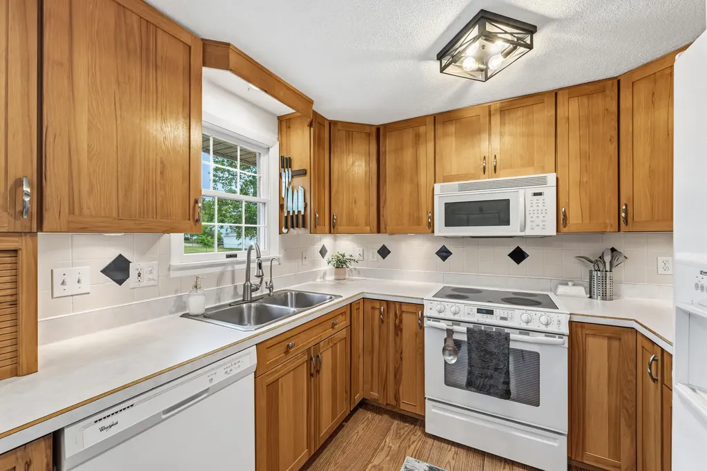 5636 Juniper Drive Leoni Township MI 49201