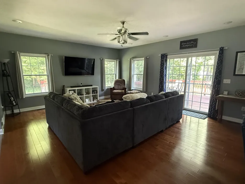 155 Hickory Hills Marshall Township MI 49068