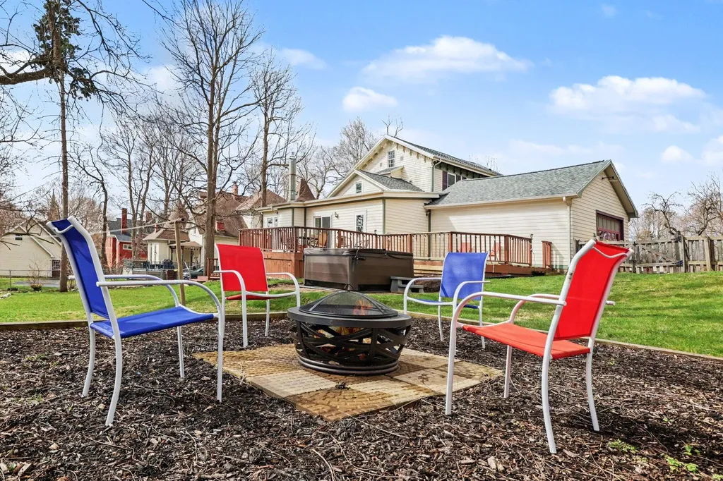 320 N Division Street Marshall City MI 49068