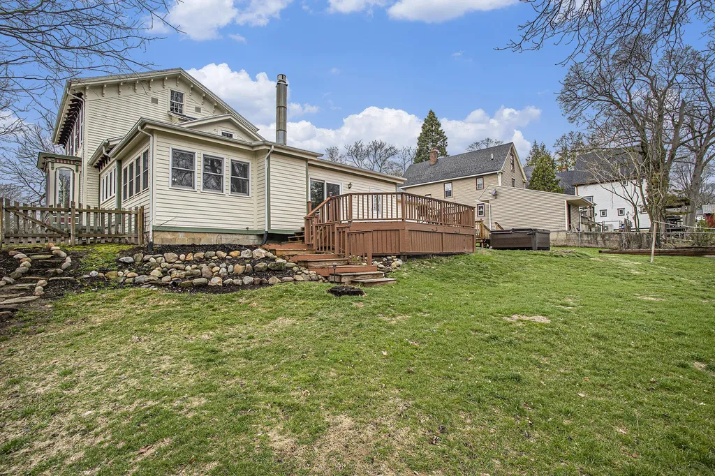 320 N Division Street Marshall City MI 49068