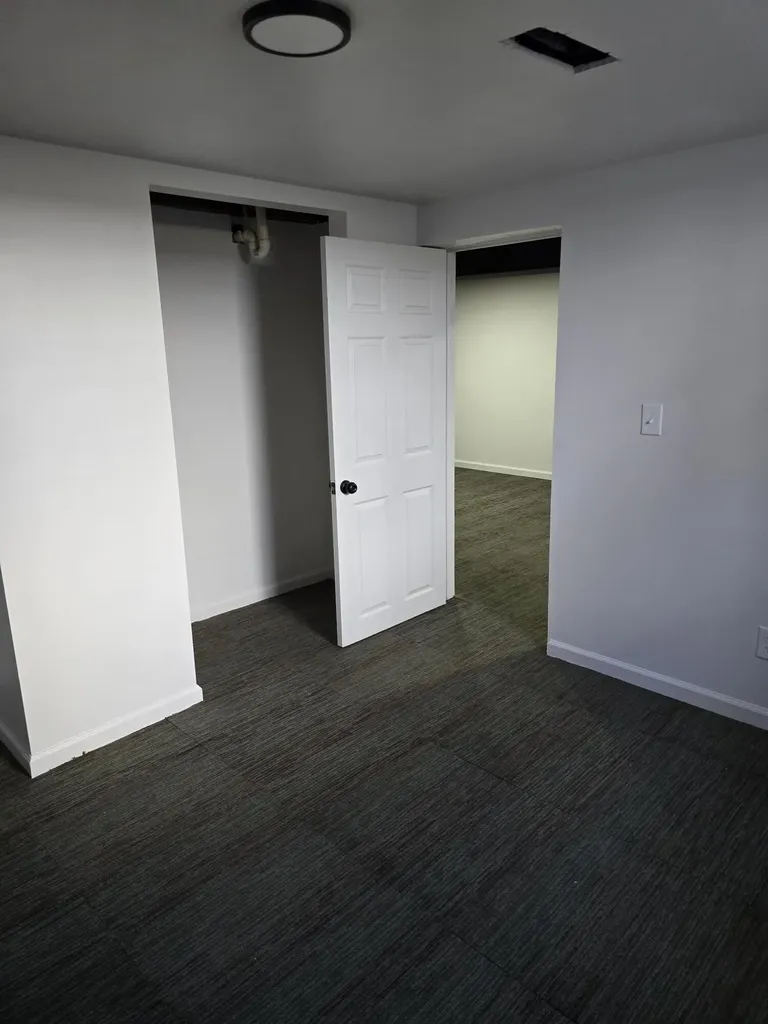 5017 Conners Lansing City MI 48911