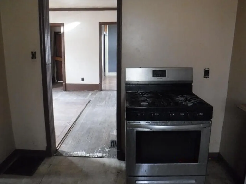 620 Gilbert Avenue Kalamazoo City MI 49048
