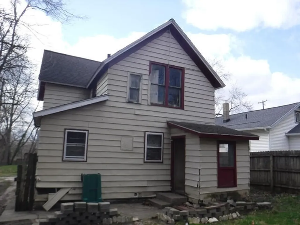 620 Gilbert Avenue Kalamazoo City MI 49048