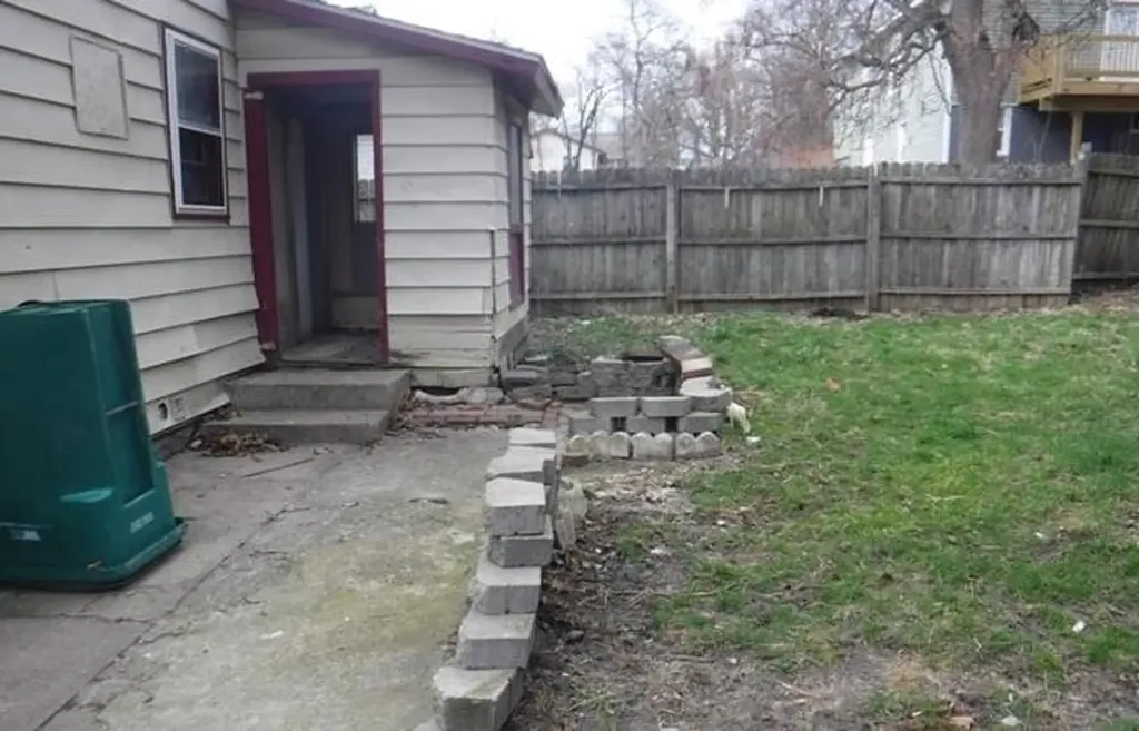 620 Gilbert Avenue Kalamazoo City MI 49048