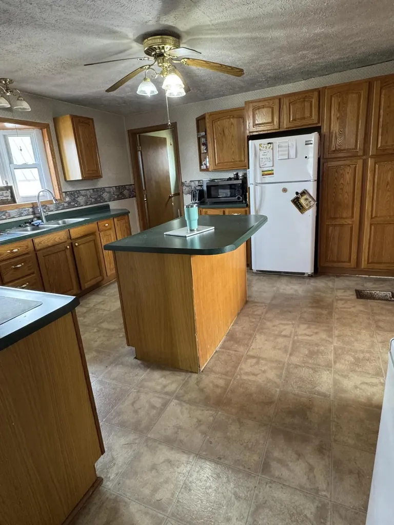 2126 200th Avenue Richmond Township MI 49677