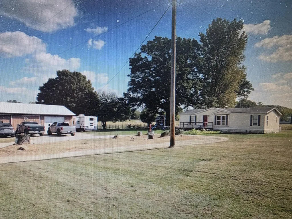 29510 S Drive N Clarendon Township MI 49284