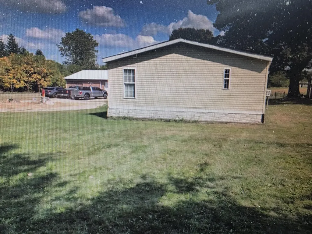 29510 S Drive N Clarendon Township MI 49284