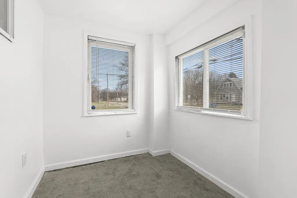365 Kendall Street N Battle Creek City MI 49037