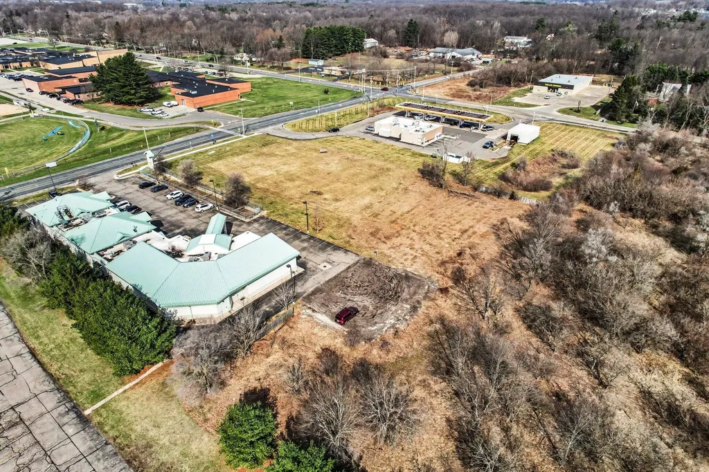 12898 Beadle Lake Road Emmett Charter Township MI 49014