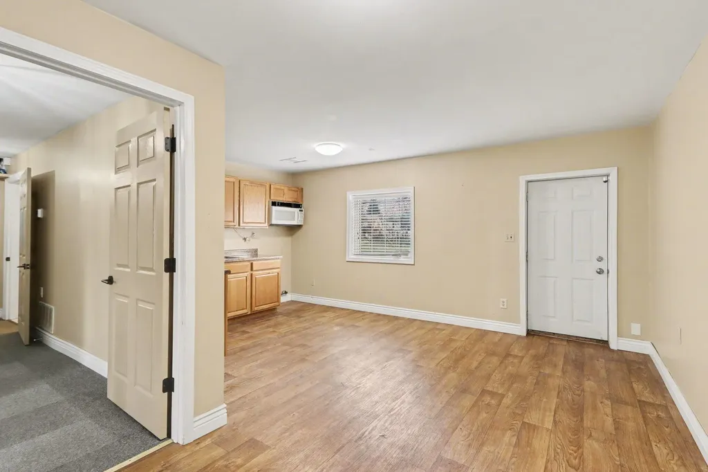 207 Exchange Street Marshall City MI 49068