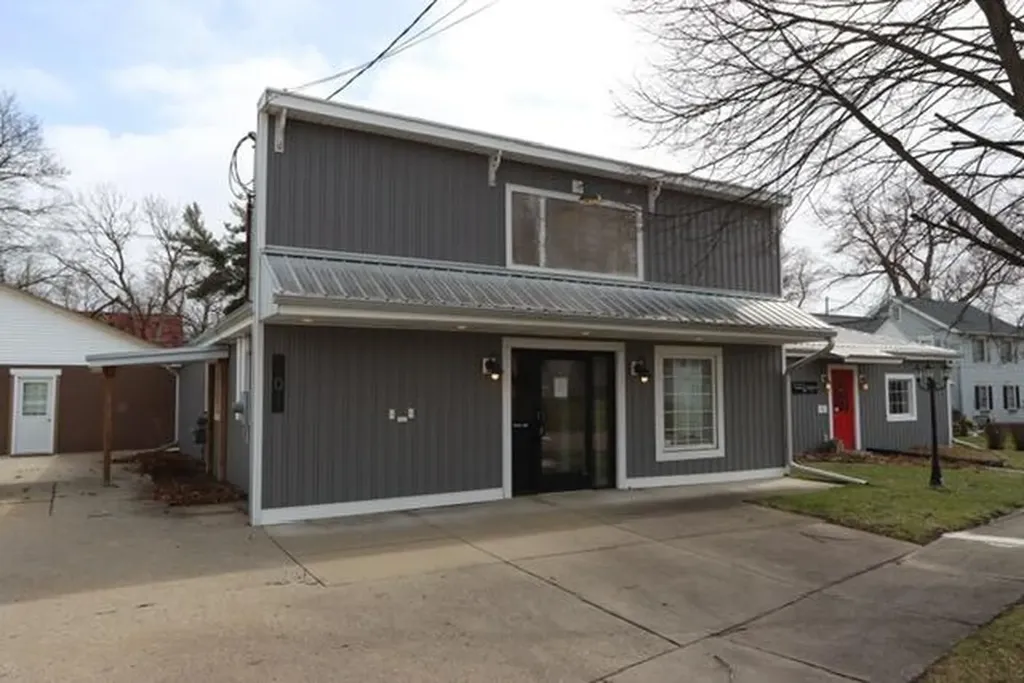207 Exchange Street Marshall City MI 49068