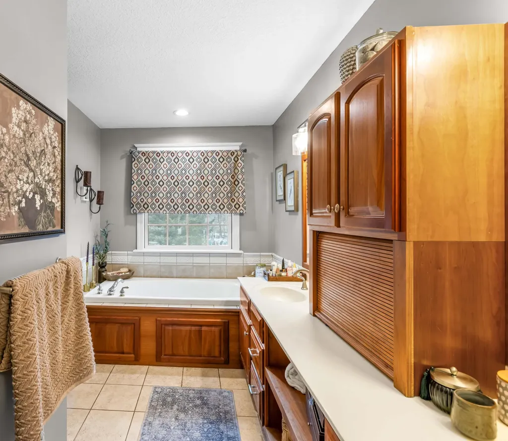 9095 Marsh Creek Circle Comstock Charter Township MI 49053