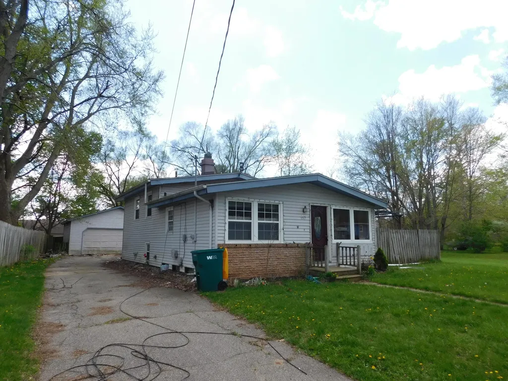 425 Southland Avenue Portage City MI 49024
