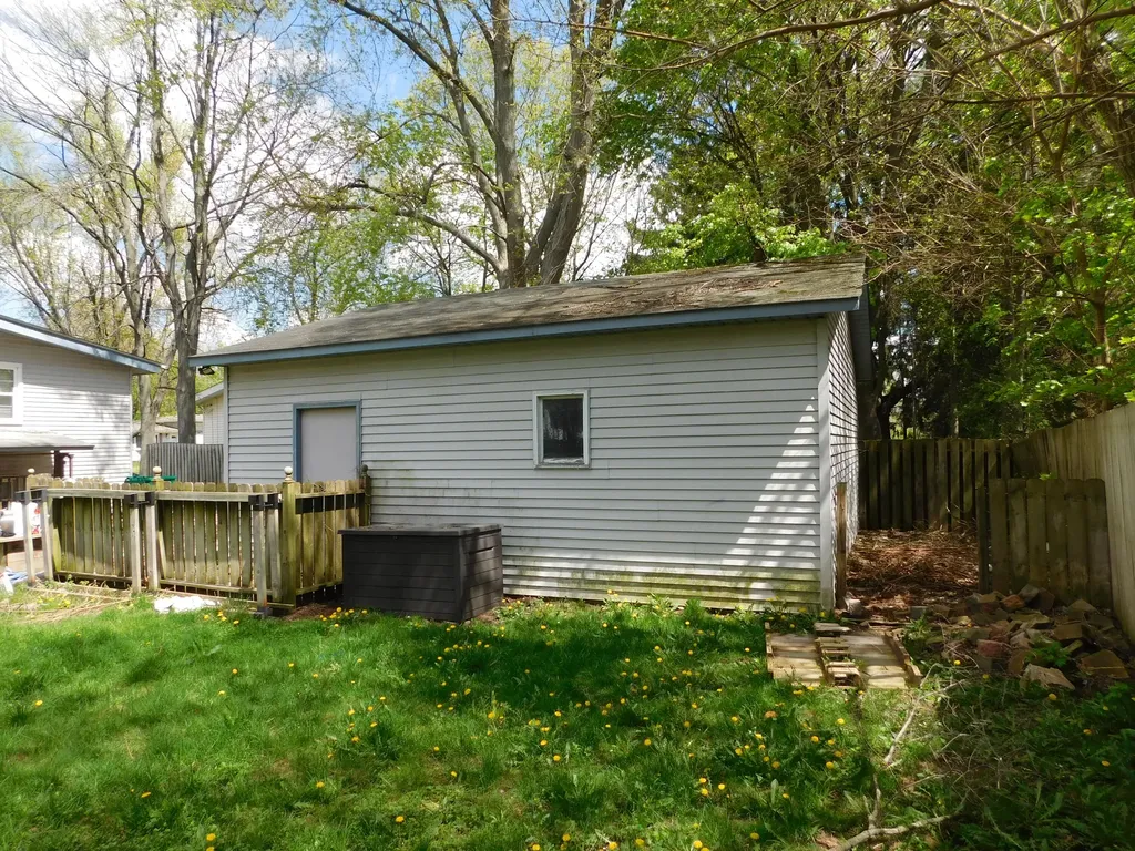 425 Southland Avenue Portage City MI 49024