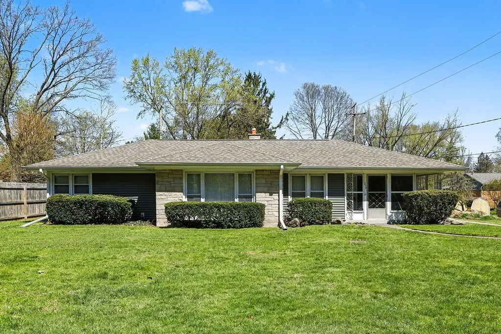 259 Wahwahtaysee Way Battle Creek City MI 49015